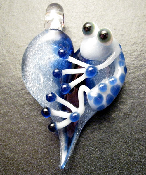Heart Frog Pendant - Glass Lampwork Jewelry Charm - Boomwire Glass